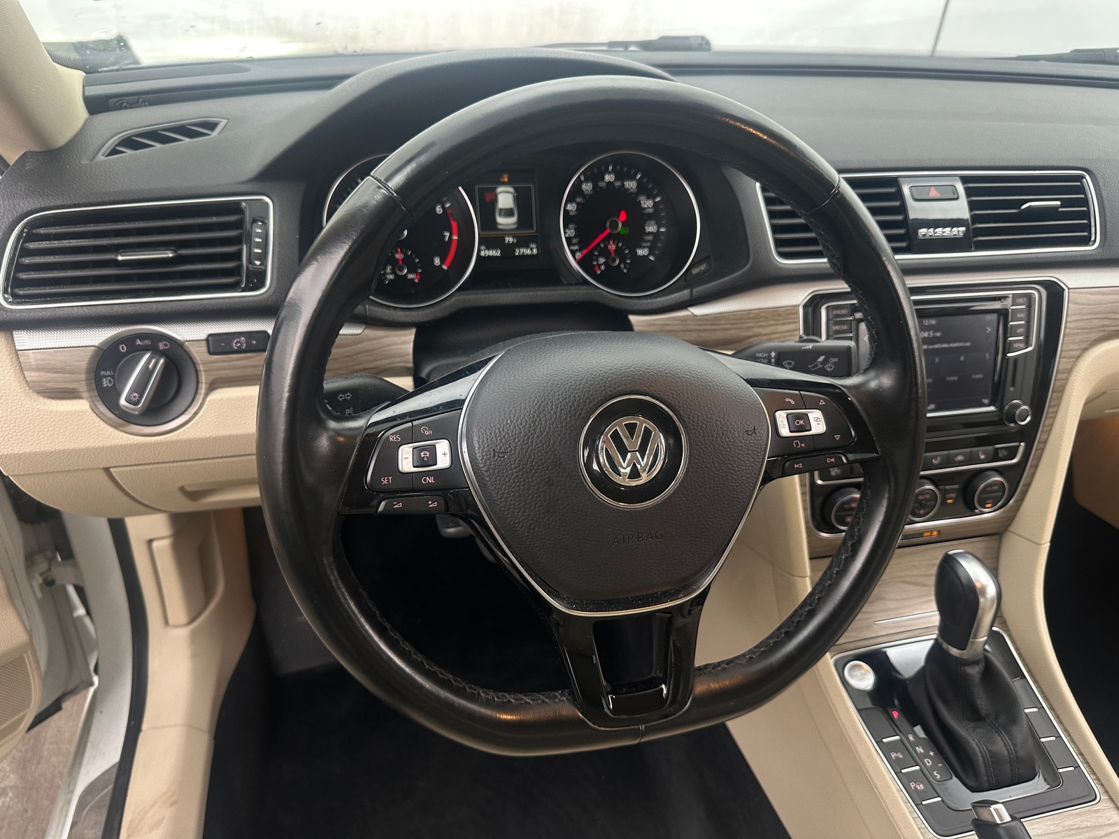 Thumbnail: 2018 Volkswagen Passat - 4