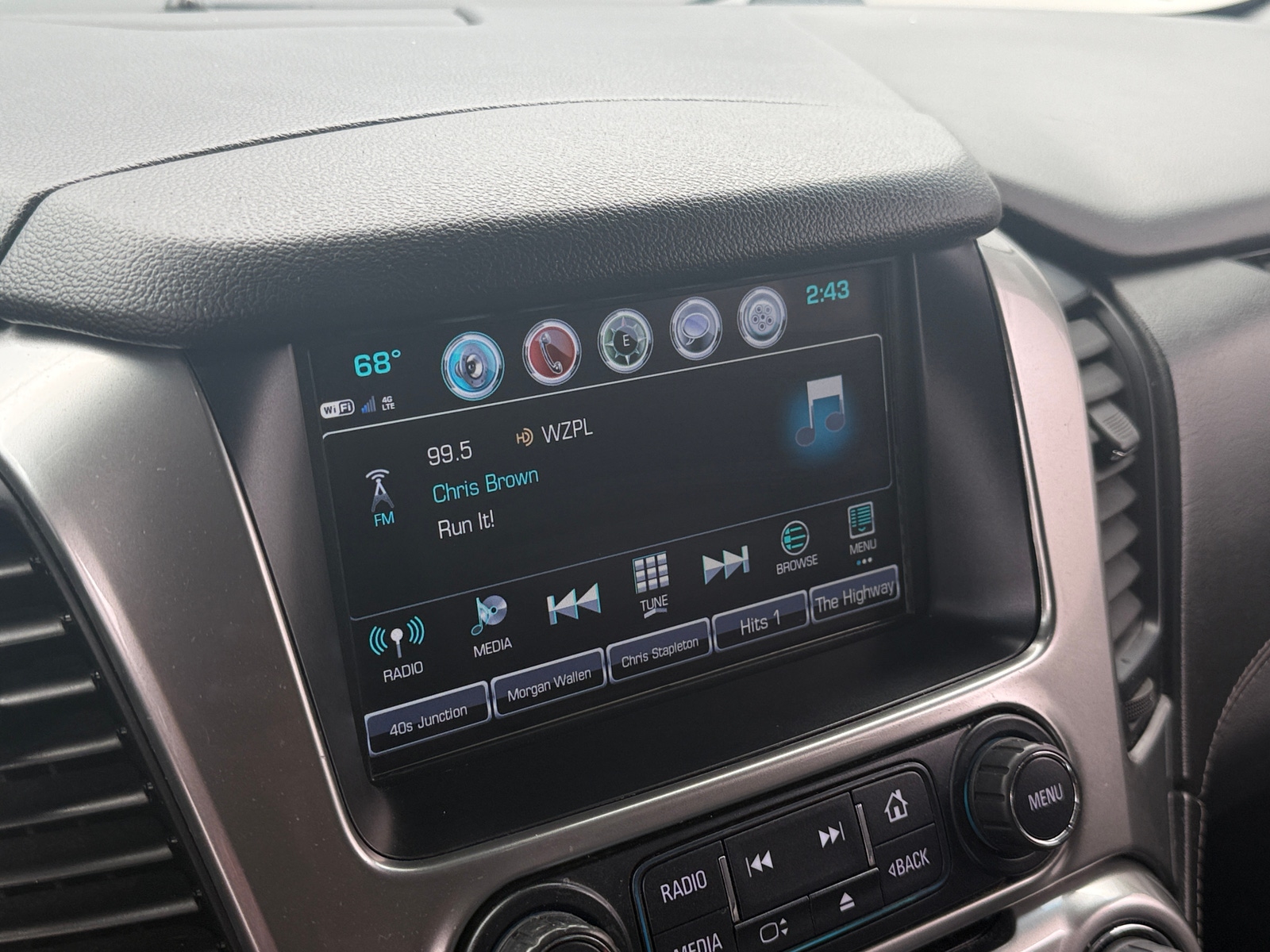 Thumbnail: 2020 Chevrolet Tahoe - 3