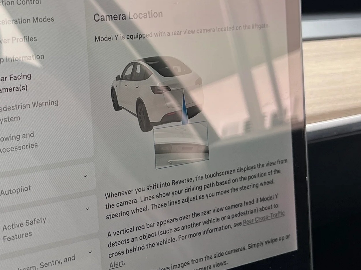 Thumbnail: 2021 Tesla Model Y - 3