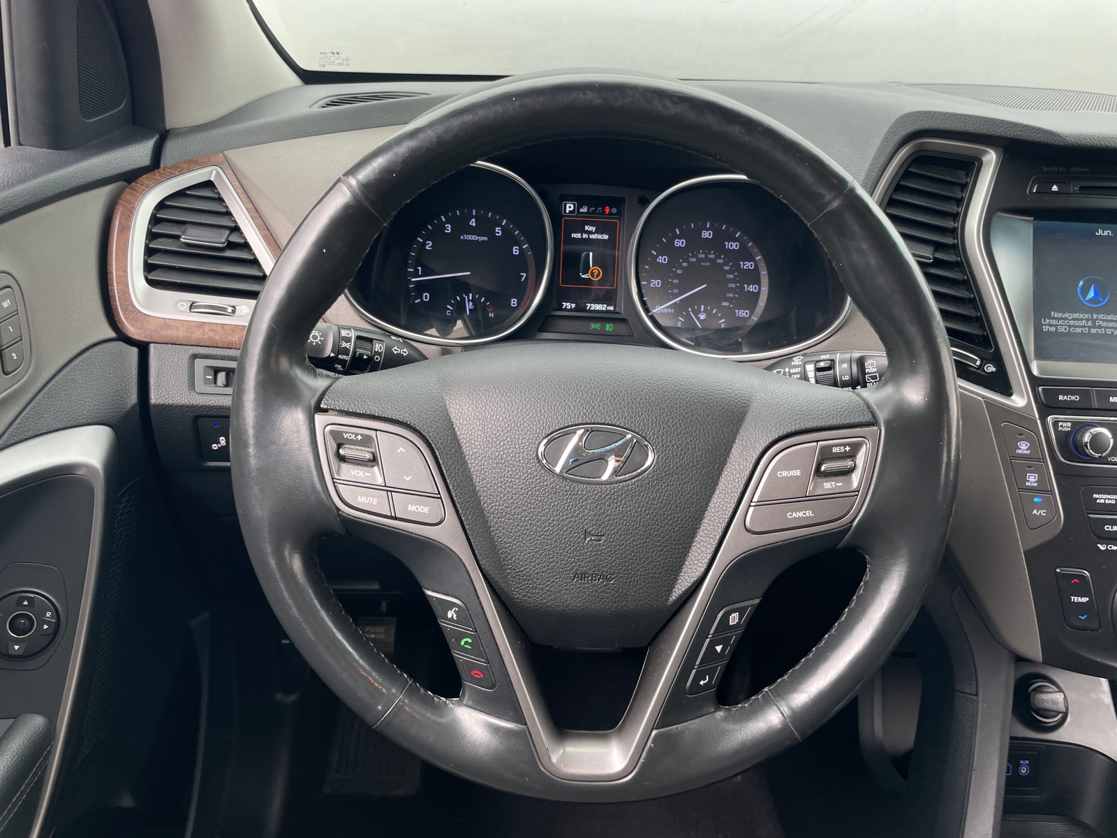 Thumbnail: 2017 Hyundai Santa Fe - 4