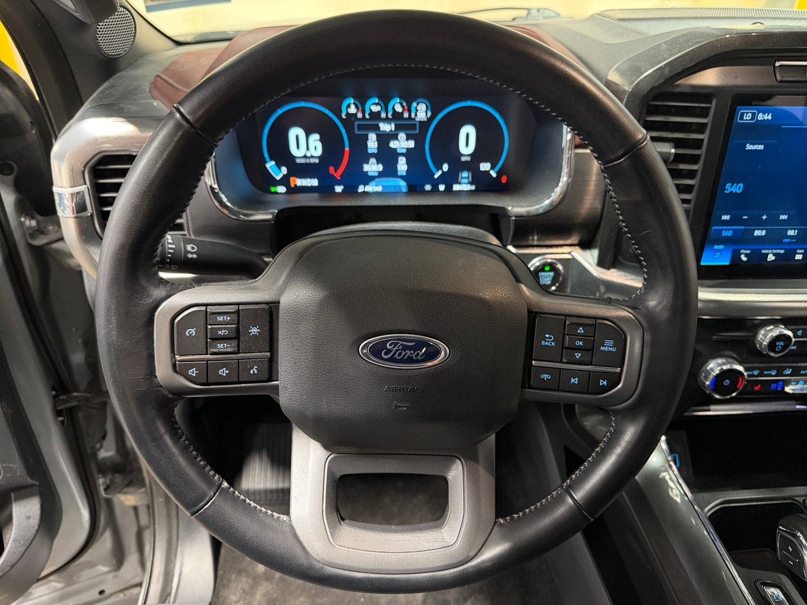 Thumbnail: 2022 Ford Econoline - 4