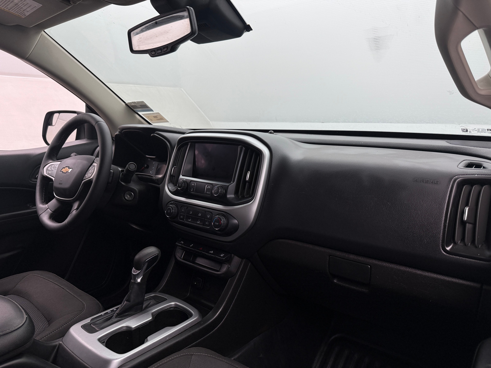 Thumbnail: 2022 Chevrolet Colorado - 3