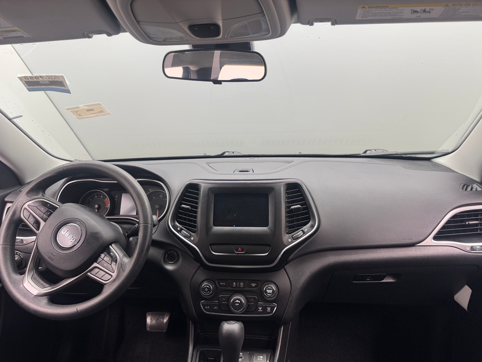 Thumbnail: 2019 Jeep Cherokee - 3