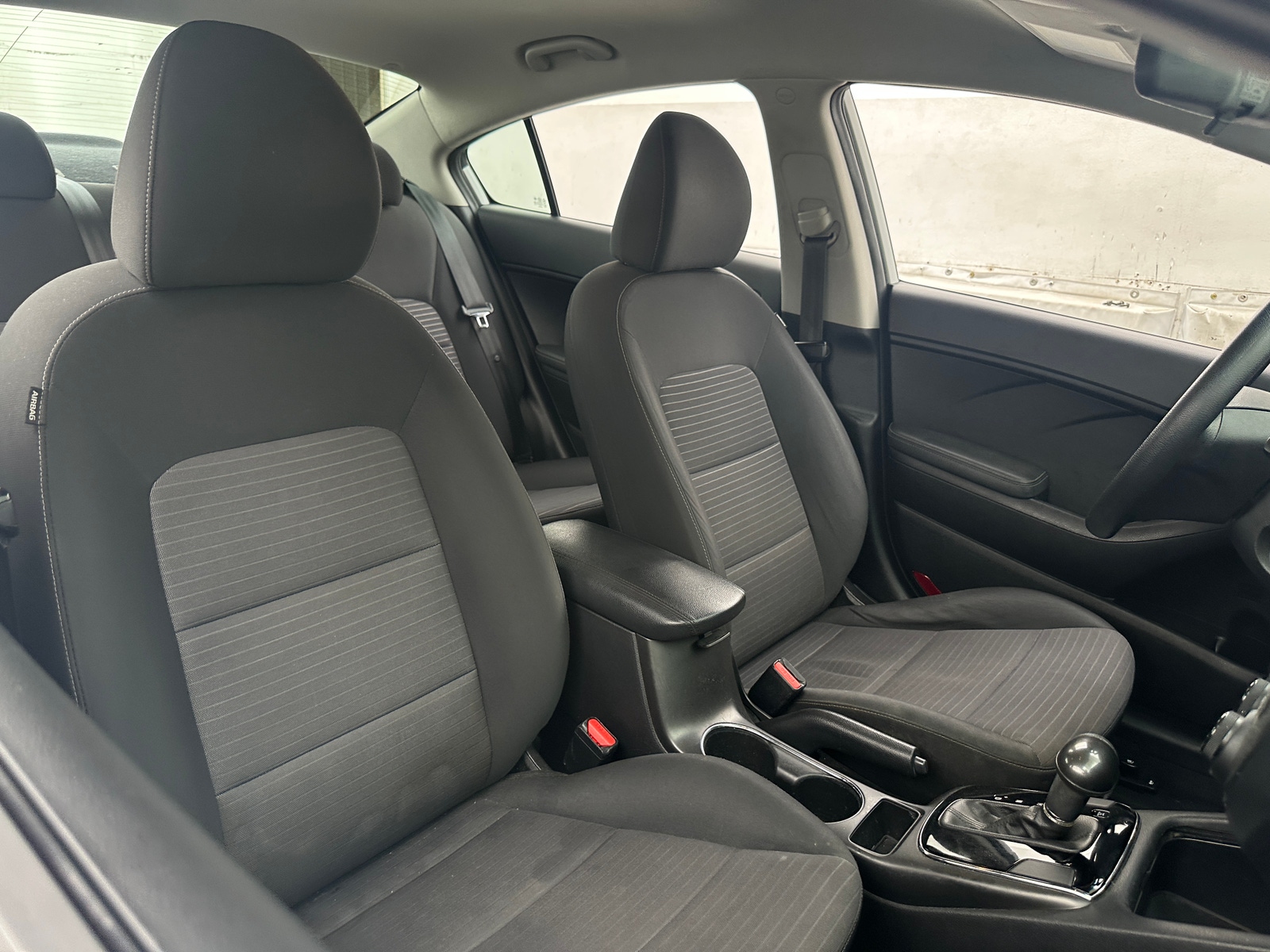 Thumbnail: 2017 Kia Forte - 2