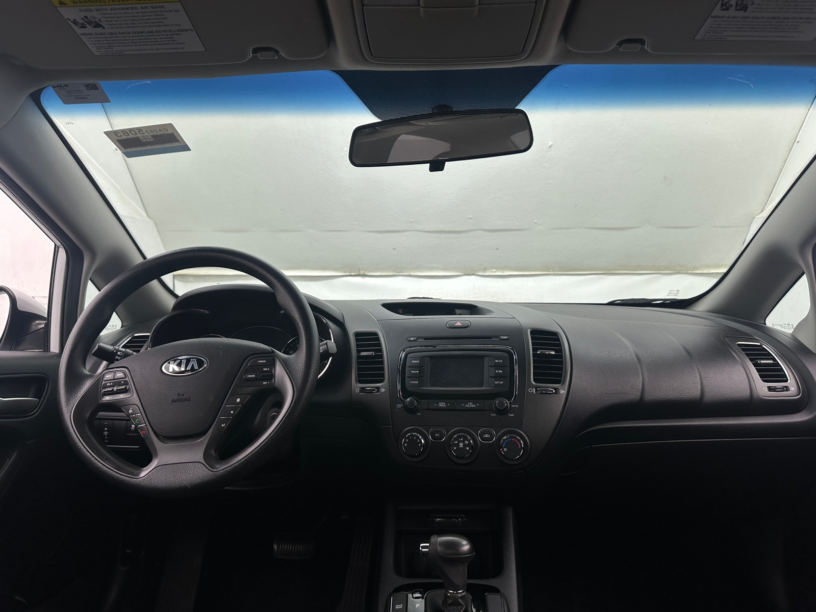 Thumbnail: 2017 Kia Forte - 3