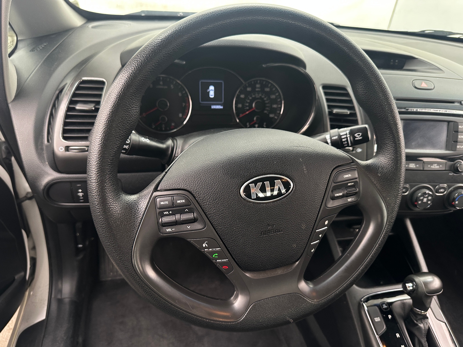 Thumbnail: 2017 Kia Forte - 5