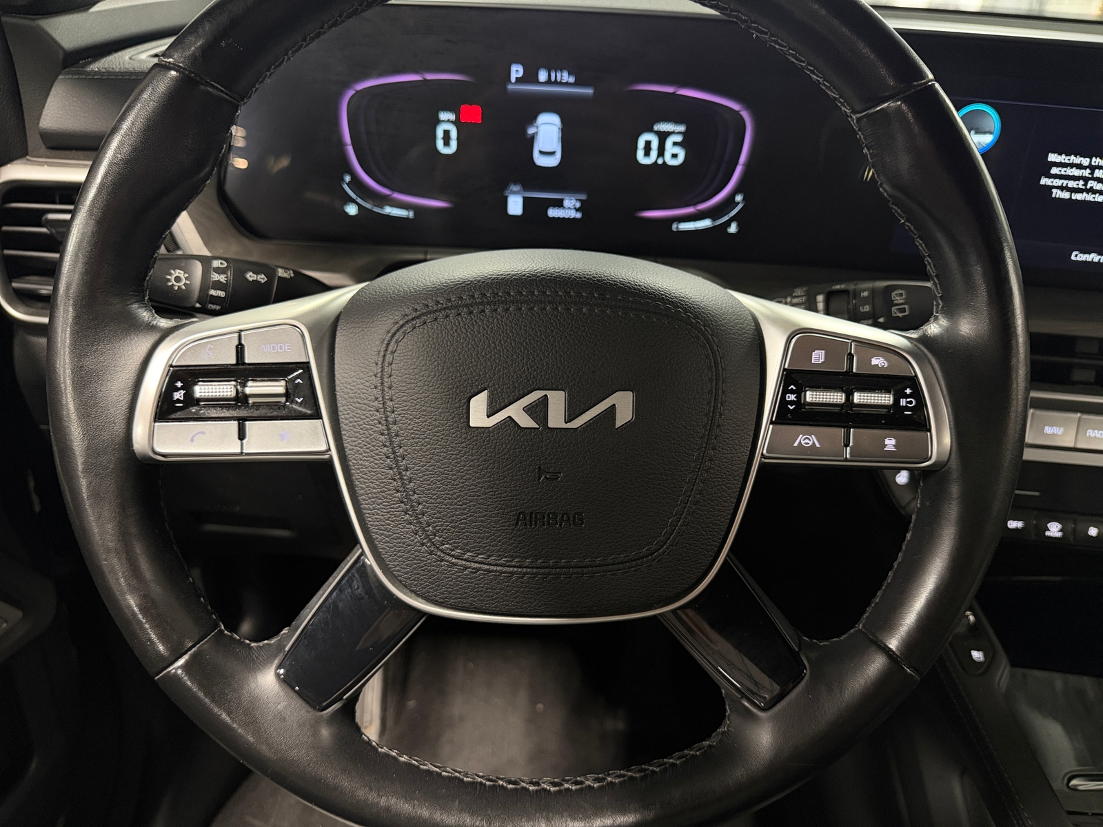 Thumbnail: 2023 Kia Telluride - 4