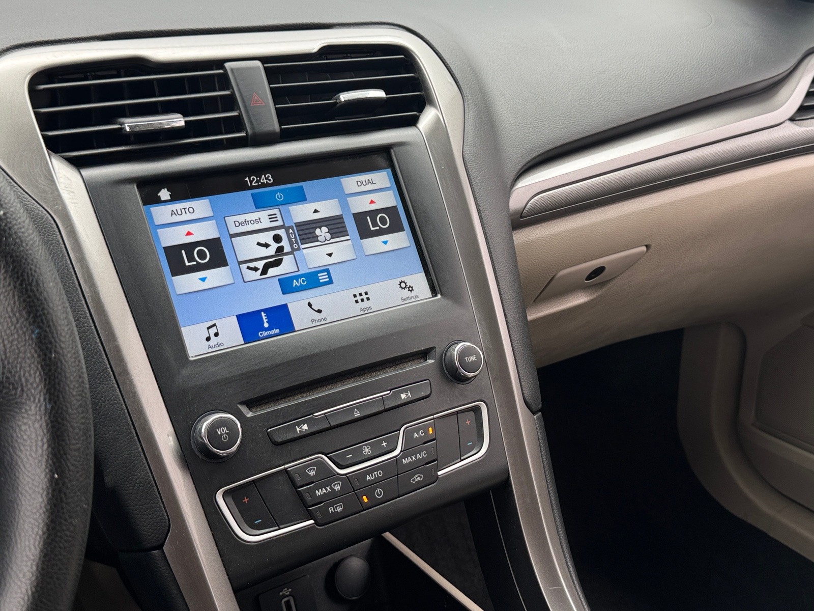 Thumbnail: 2018 Ford Fusion - 4