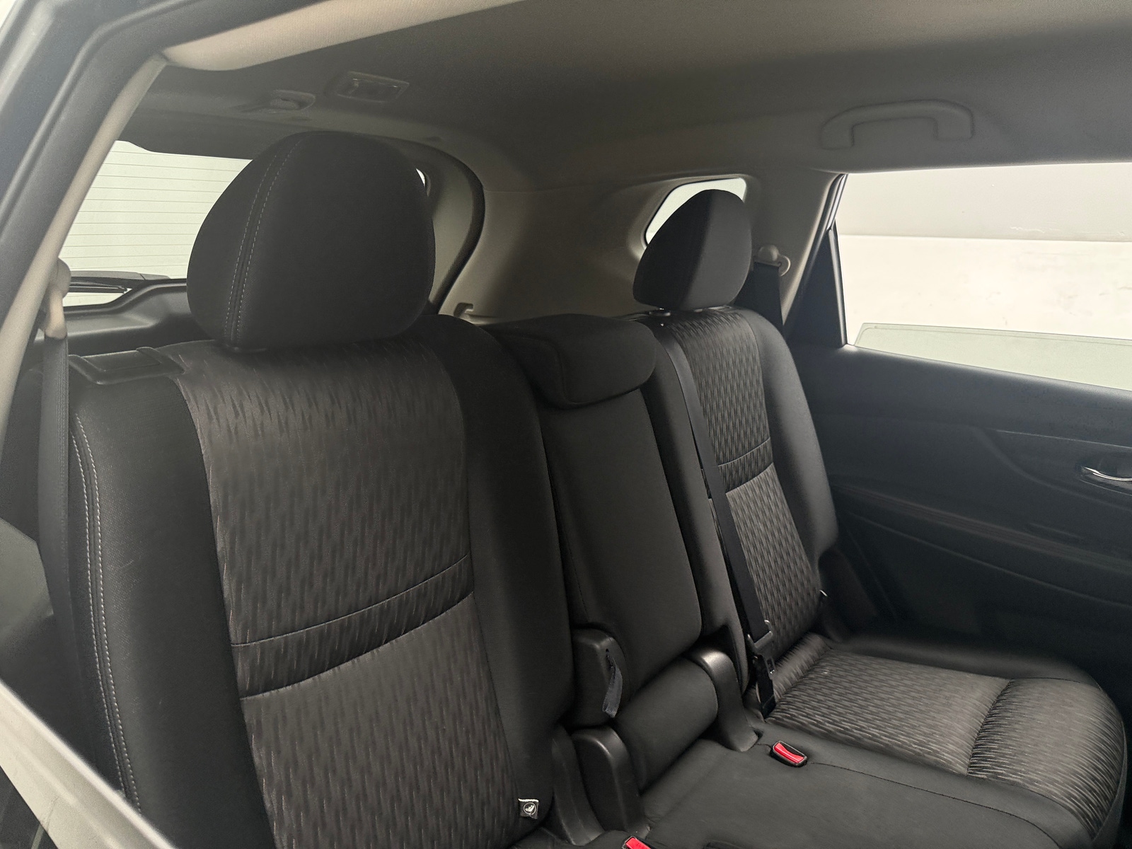 Thumbnail: 2017 Nissan Rogue - 6