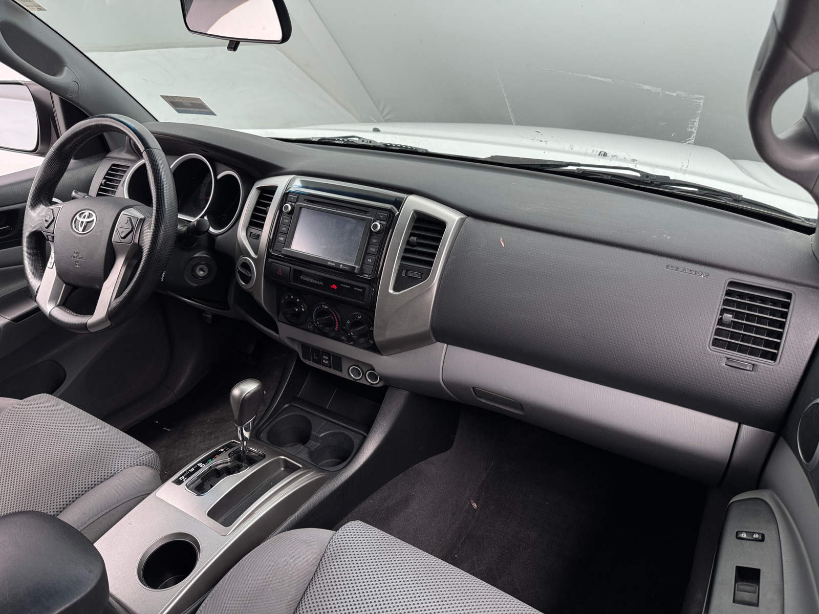 Thumbnail: 2015 Toyota Tacoma - 3