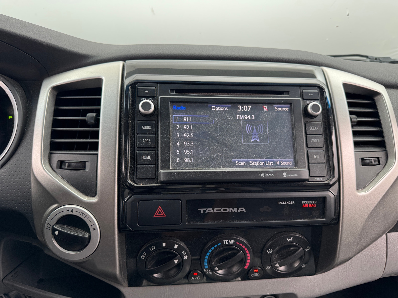 Thumbnail: 2015 Toyota Tacoma - 4