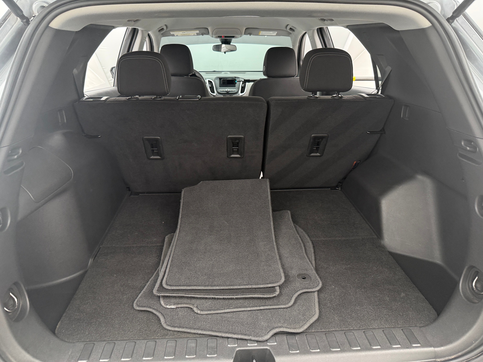 Thumbnail: 2023 Chevrolet Equinox - 7