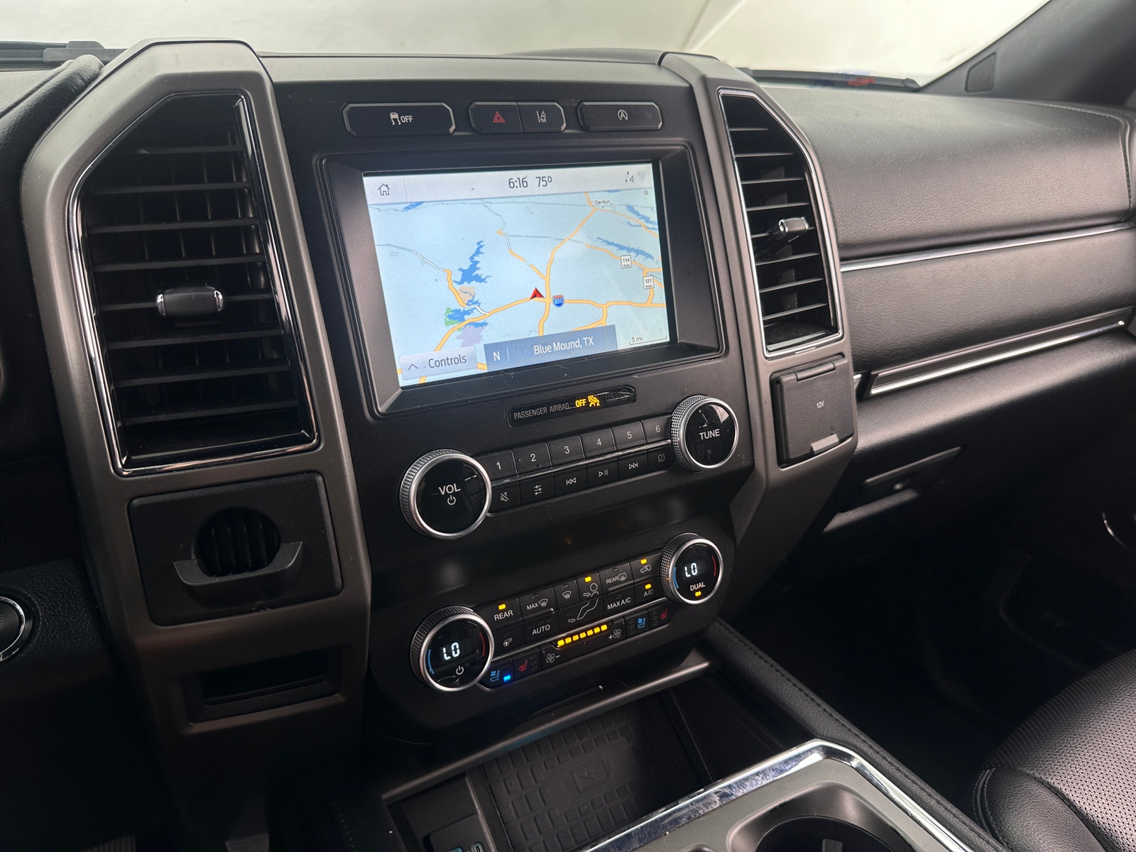 Thumbnail: 2021 Ford Expedition - 3