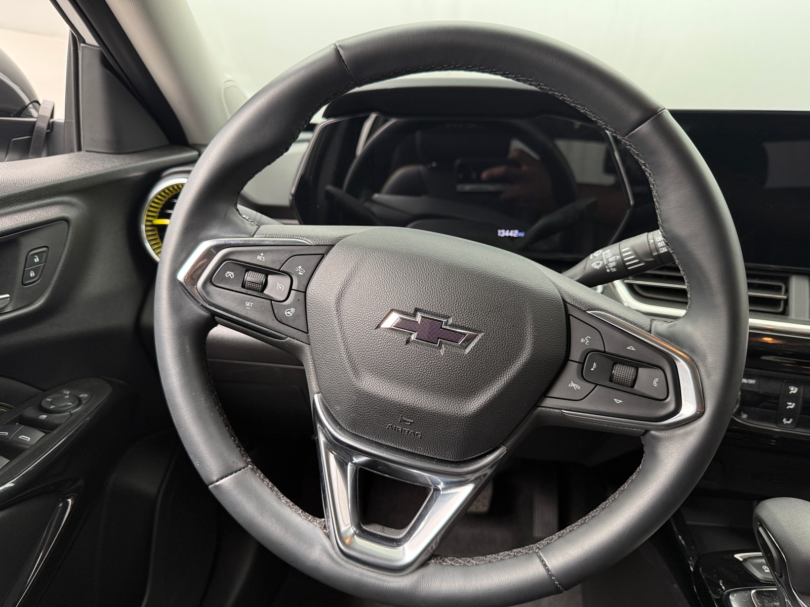 Thumbnail: 2025 Chevrolet Trax - 4