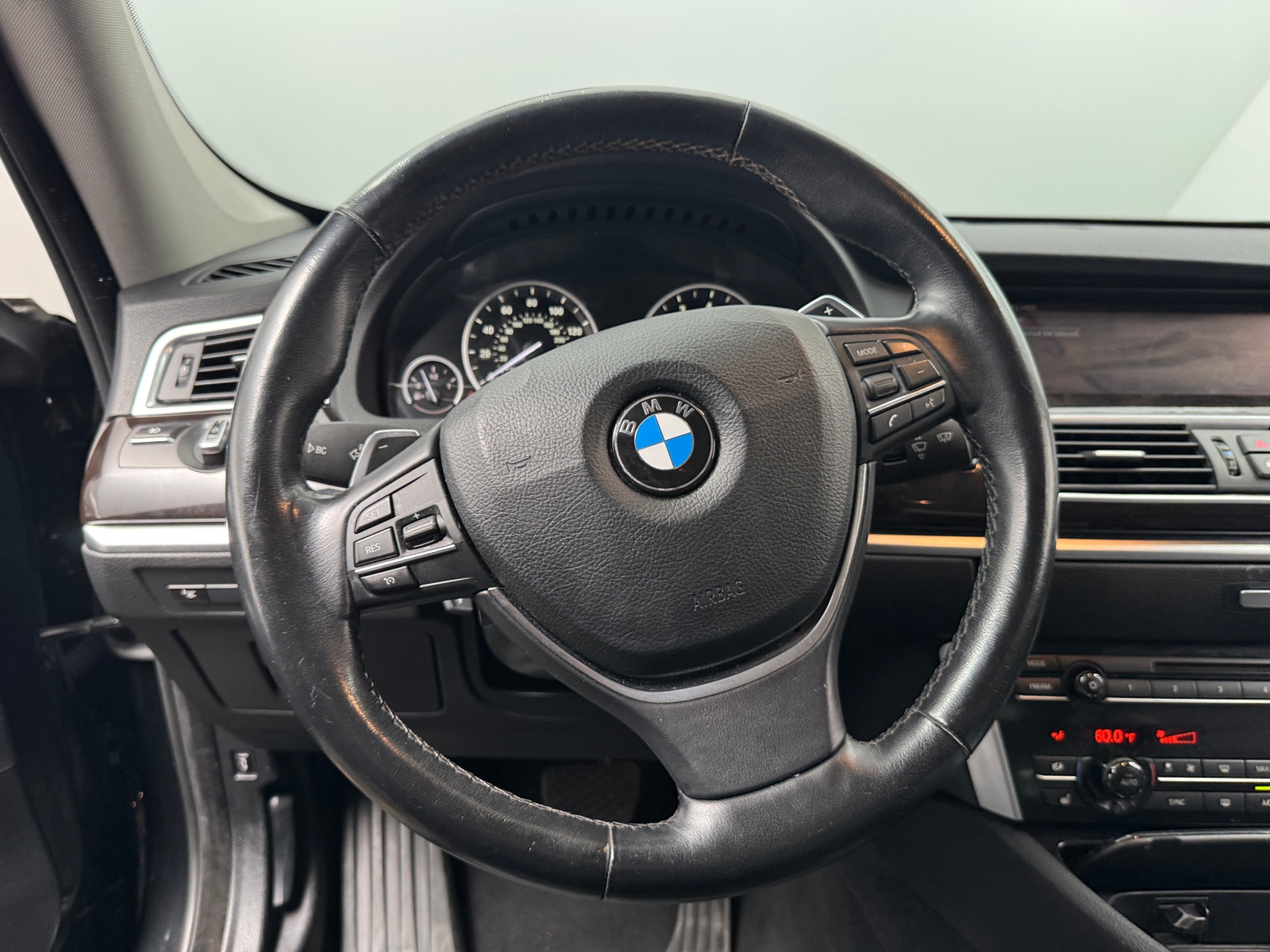 Thumbnail: 2017 BMW 5 Series - 4