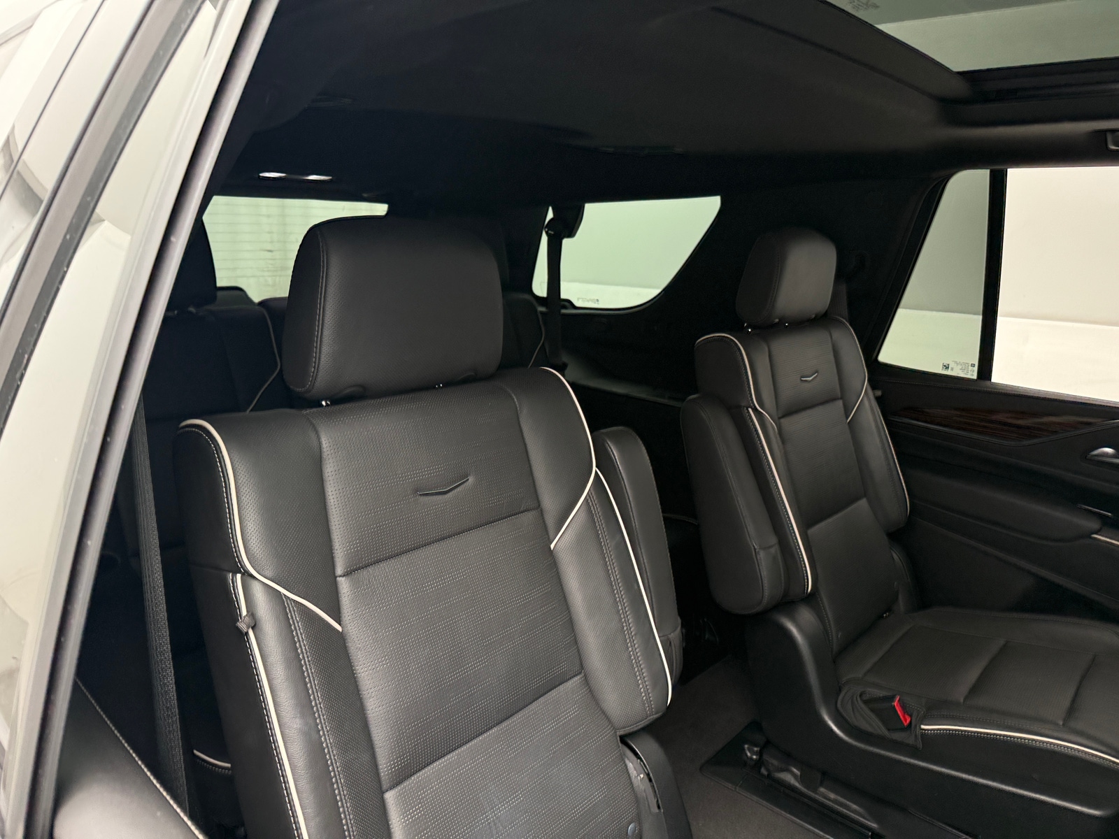 Thumbnail: 2023 Cadillac Escalade - 5