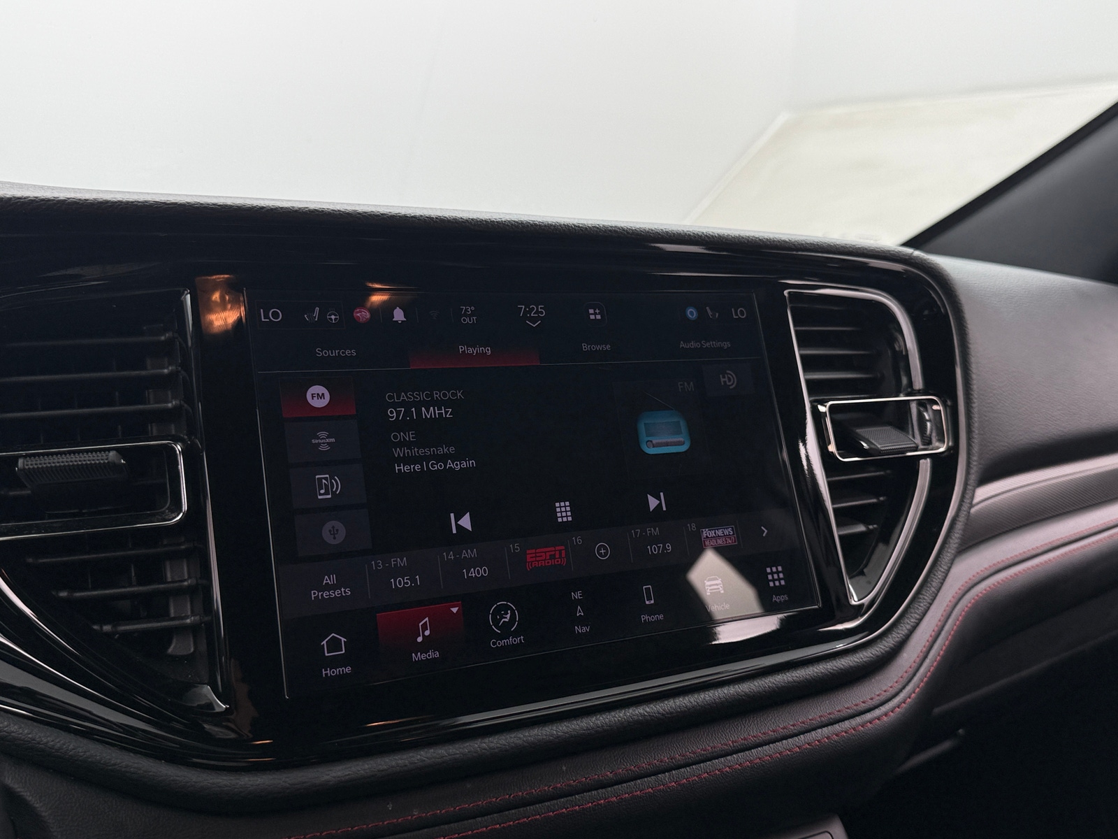 Thumbnail: 2023 Dodge Durango - 3