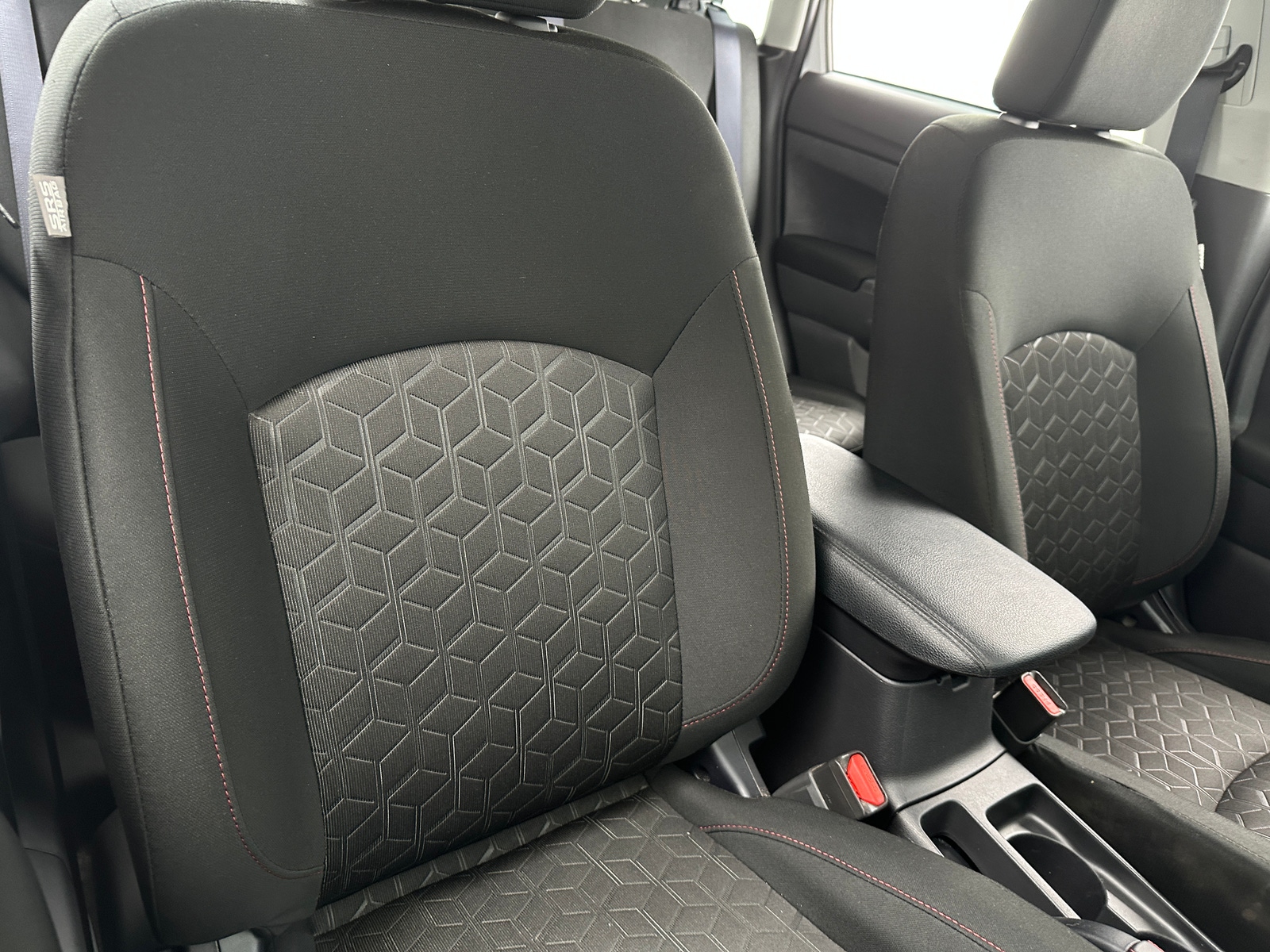 Thumbnail: 2024 Mitsubishi Outlander Sport - 2