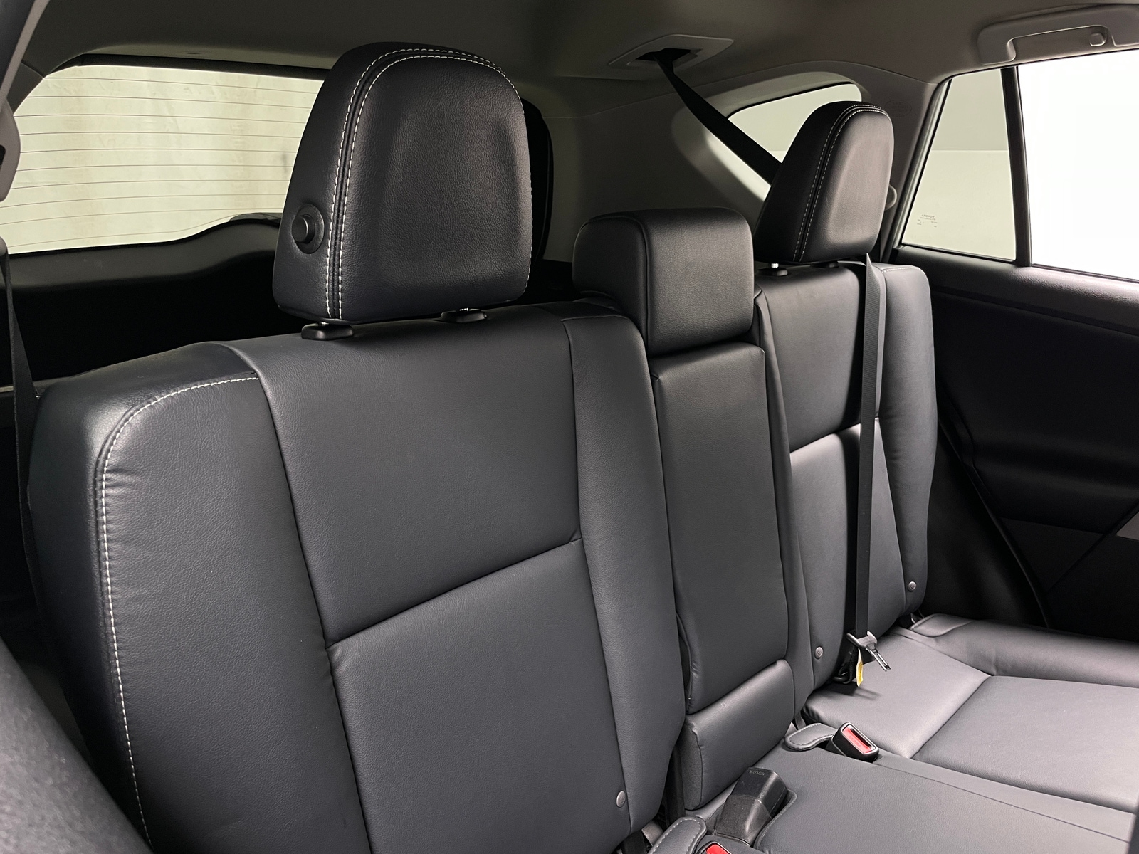 Thumbnail: 2017 Toyota RAV4 - 5
