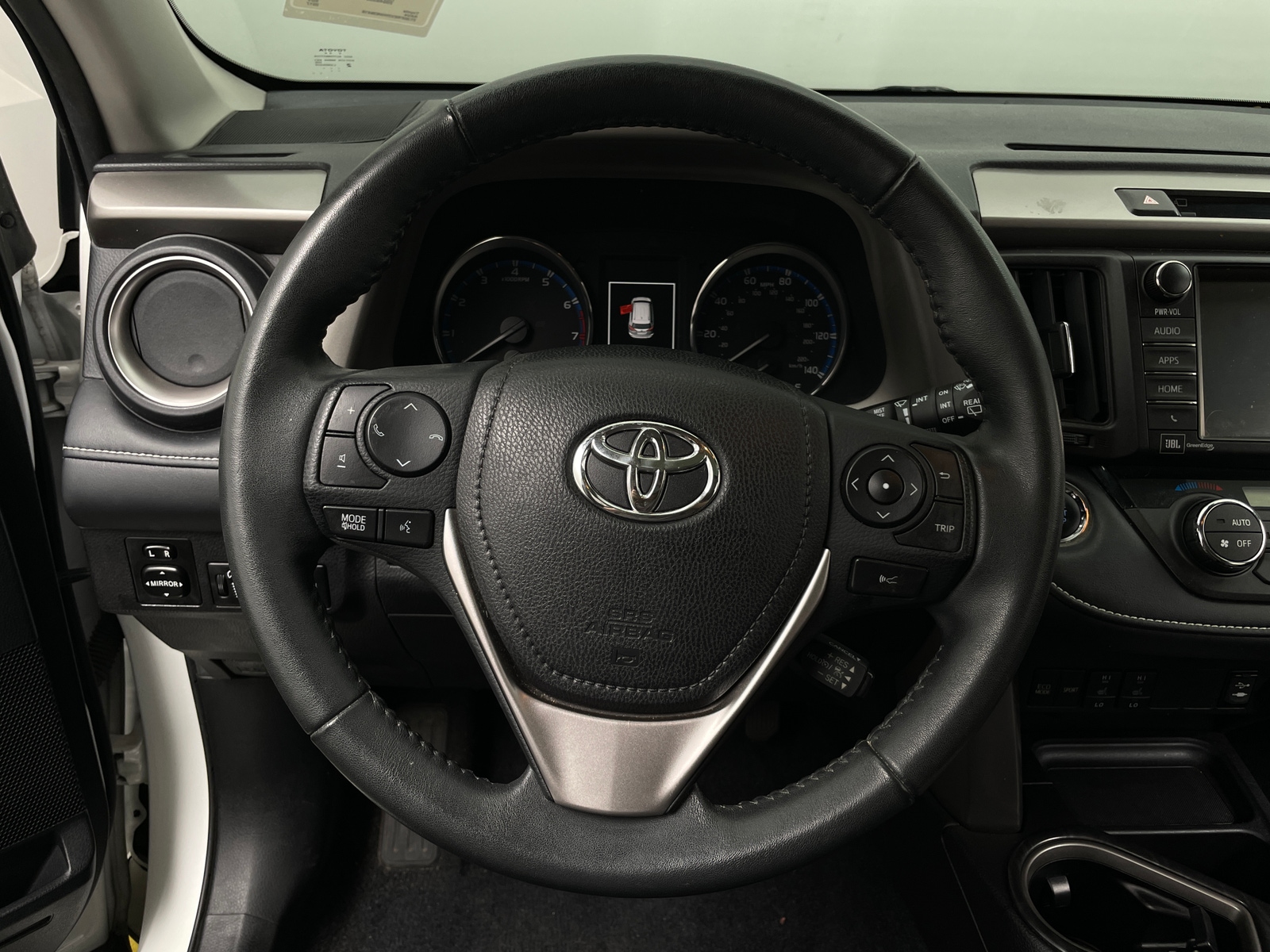 Thumbnail: 2017 Toyota RAV4 - 4