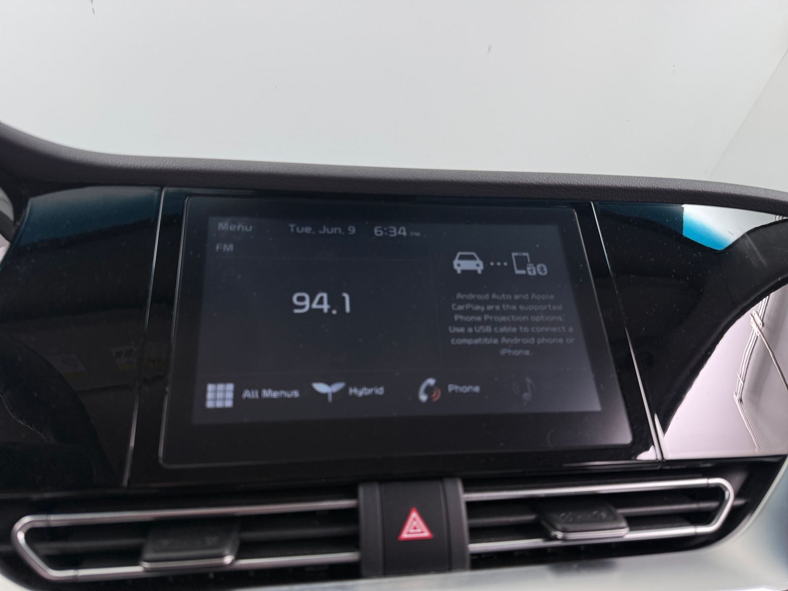 Thumbnail: 2020 Kia Niro - 4