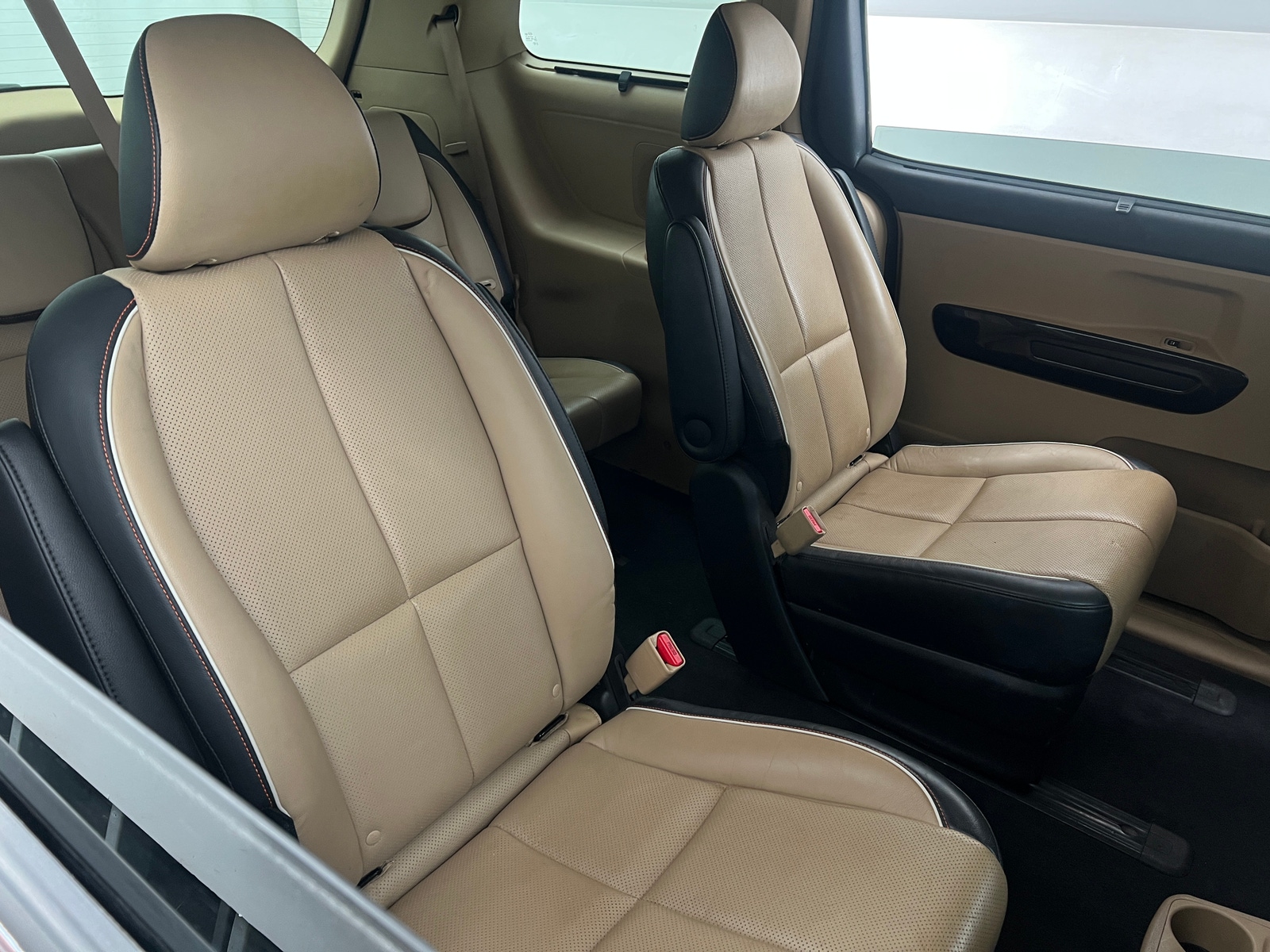 Thumbnail: 2015 Kia Sedona - 5