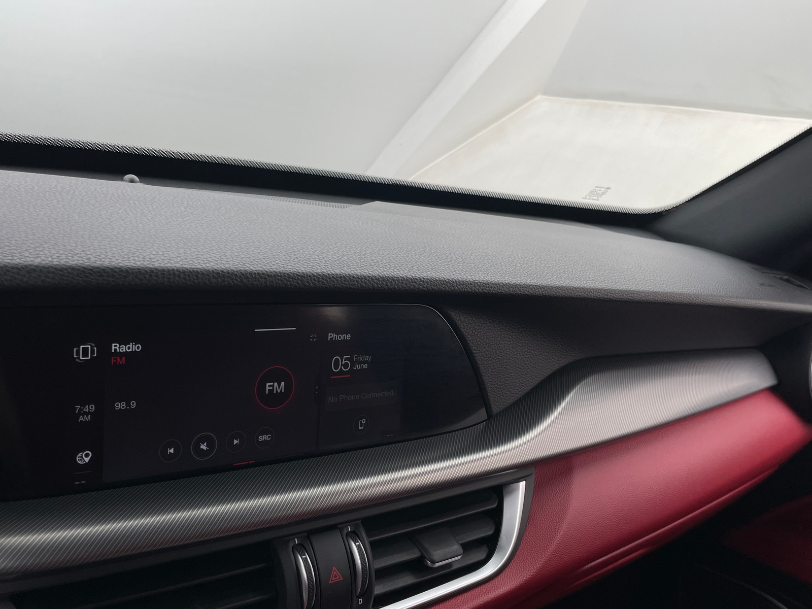 Thumbnail: 2020 Alfa Romeo Stelvio - 3