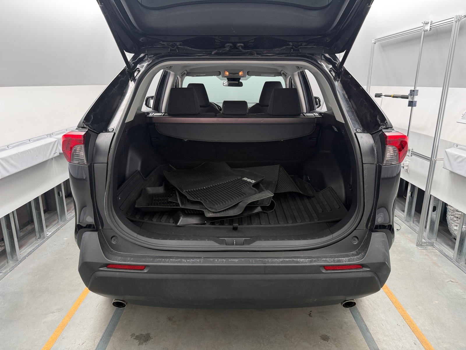 Thumbnail: 2020 Toyota RAV4 - 7