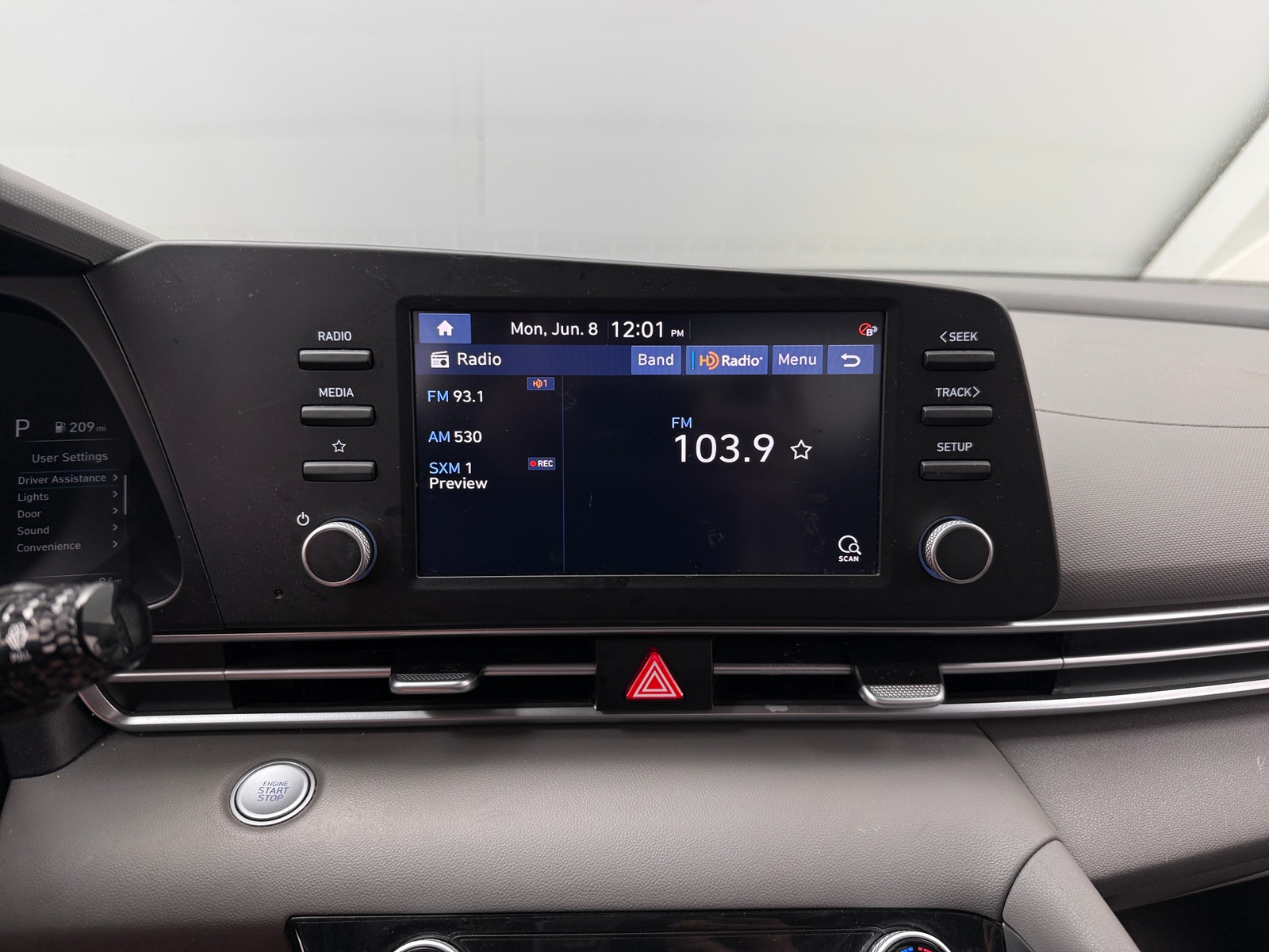 Thumbnail: 2023 Hyundai Elantra - 4