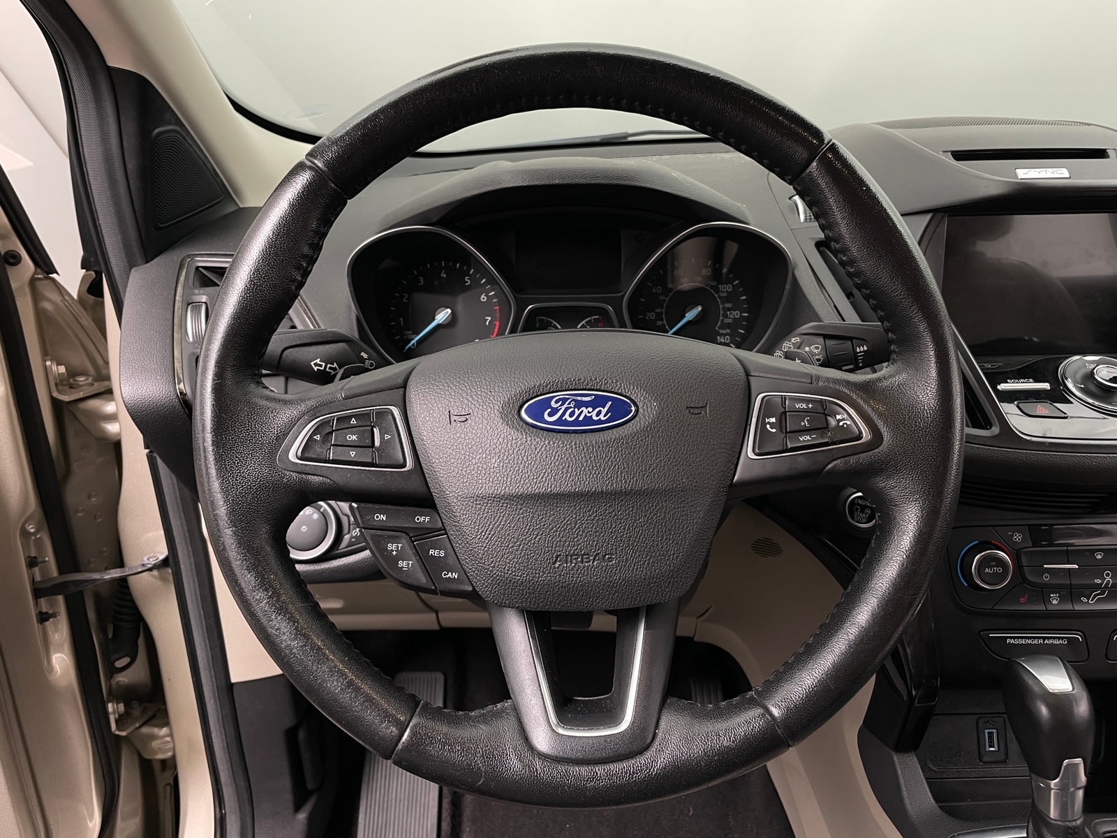 Thumbnail: 2017 Ford Escape - 4