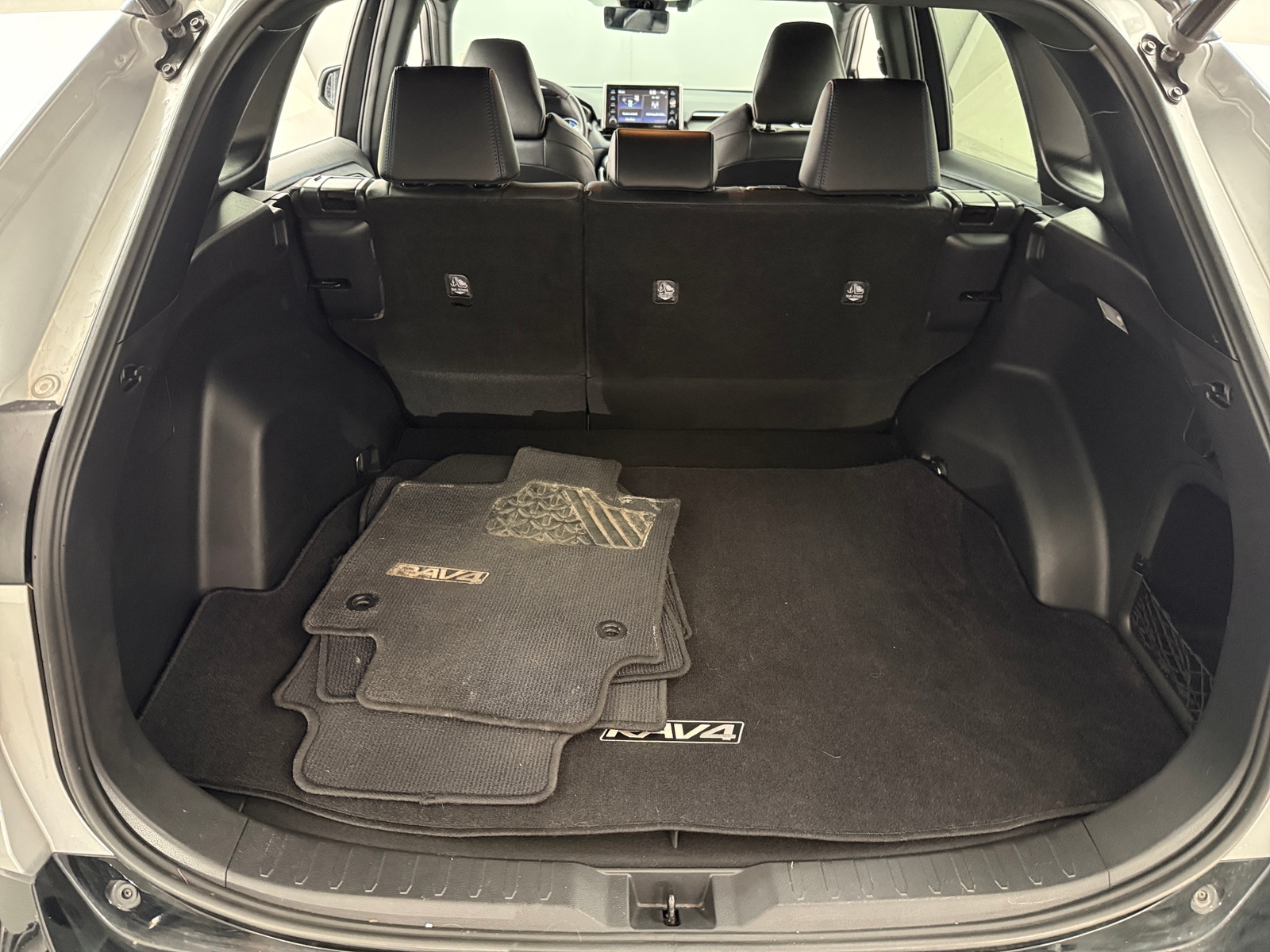 Thumbnail: 2019 Toyota RAV4 - 6