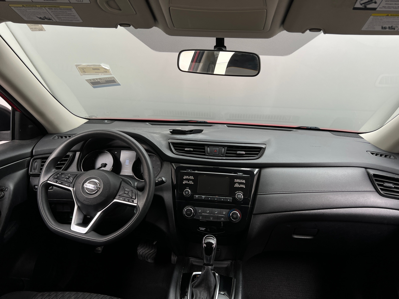 Thumbnail: 2017 Nissan Rogue - 3