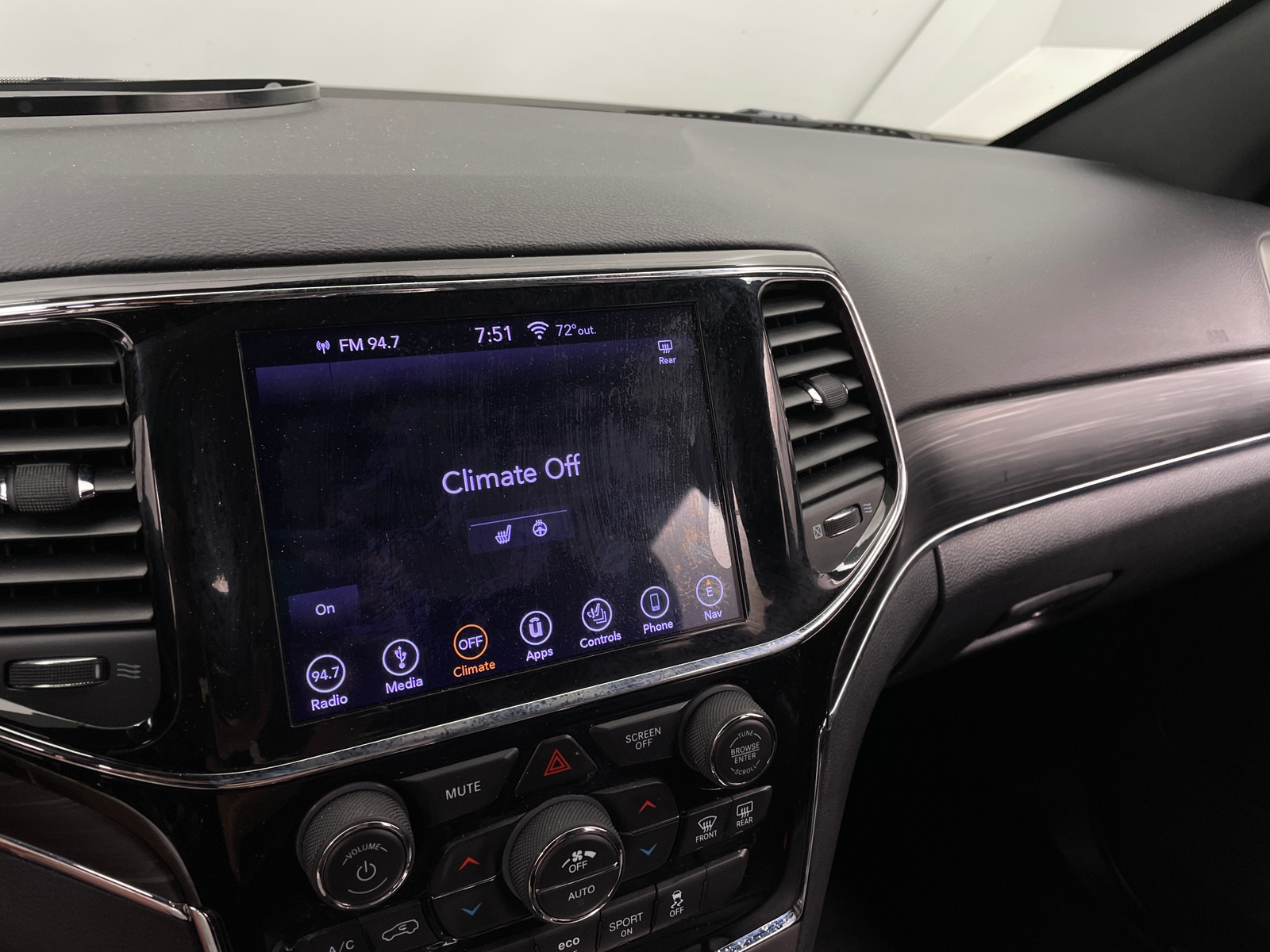 Thumbnail: 2019 Jeep Grand Cherokee - 3