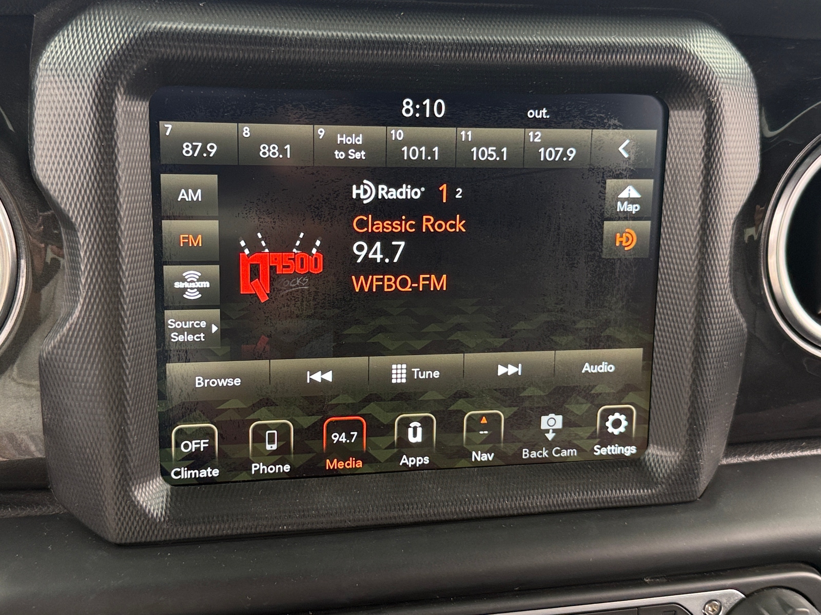 Thumbnail: 2020 Jeep Wrangler - 3