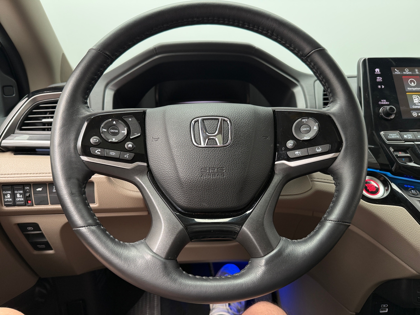 Thumbnail: 2023 Honda Odyssey - 4
