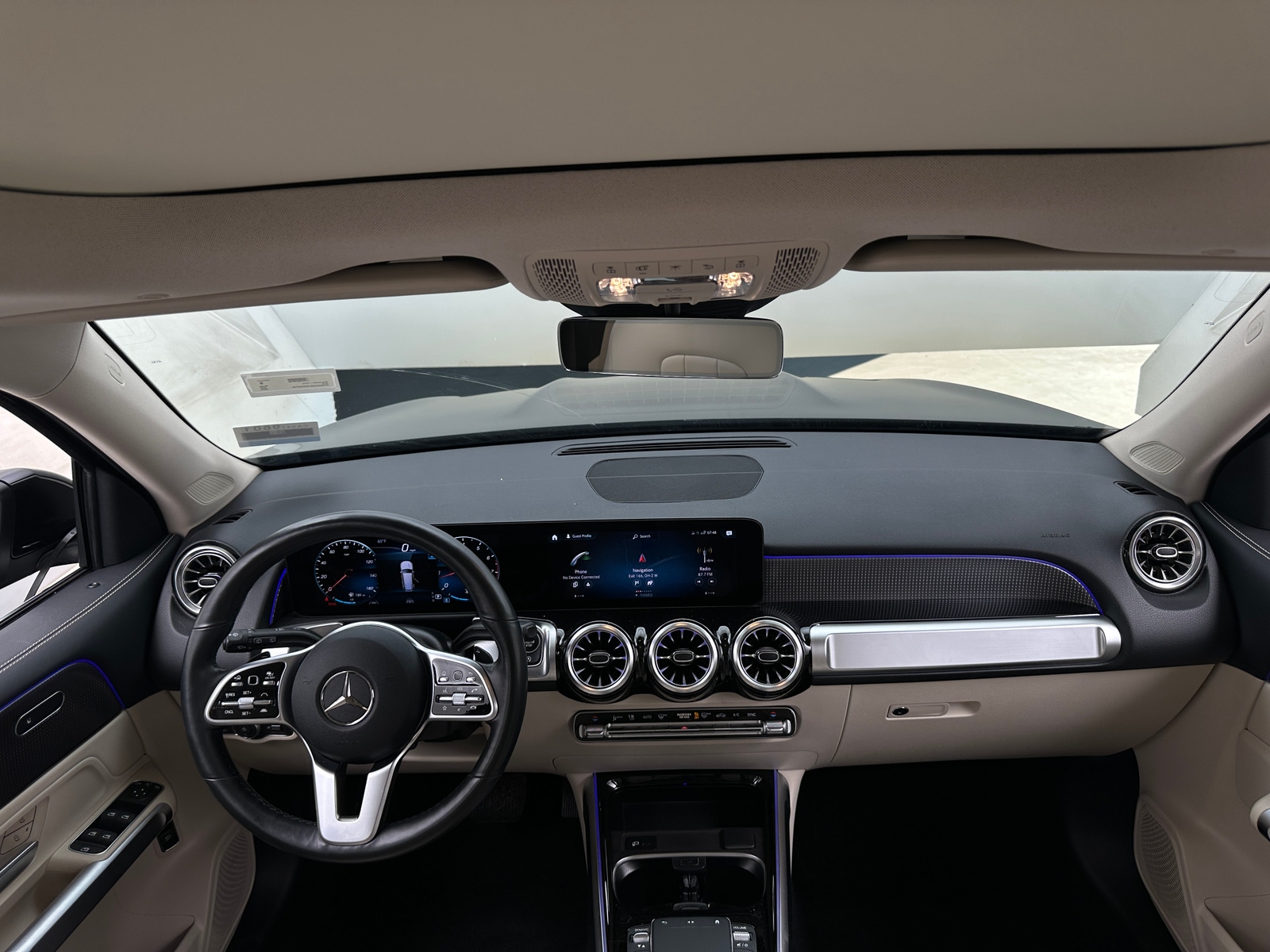 Thumbnail: 2022 Mercedes-Benz GLB - 2