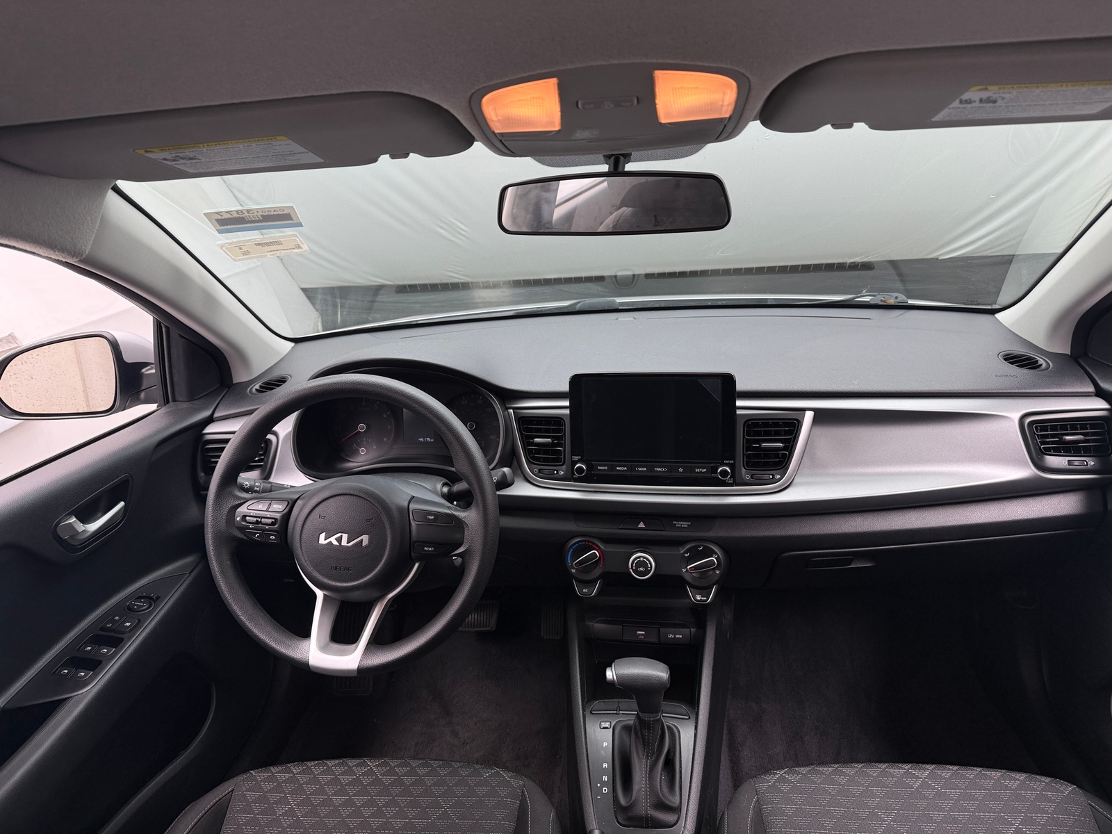 Thumbnail: 2023 Kia Rio - 3