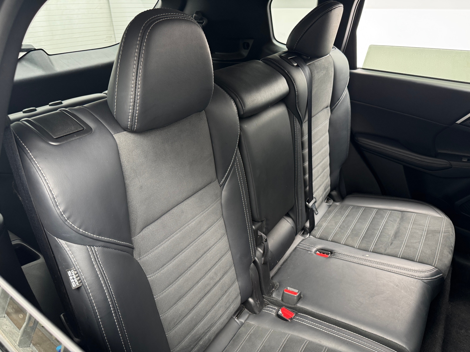 Thumbnail: 2024 Mitsubishi Outlander - 5