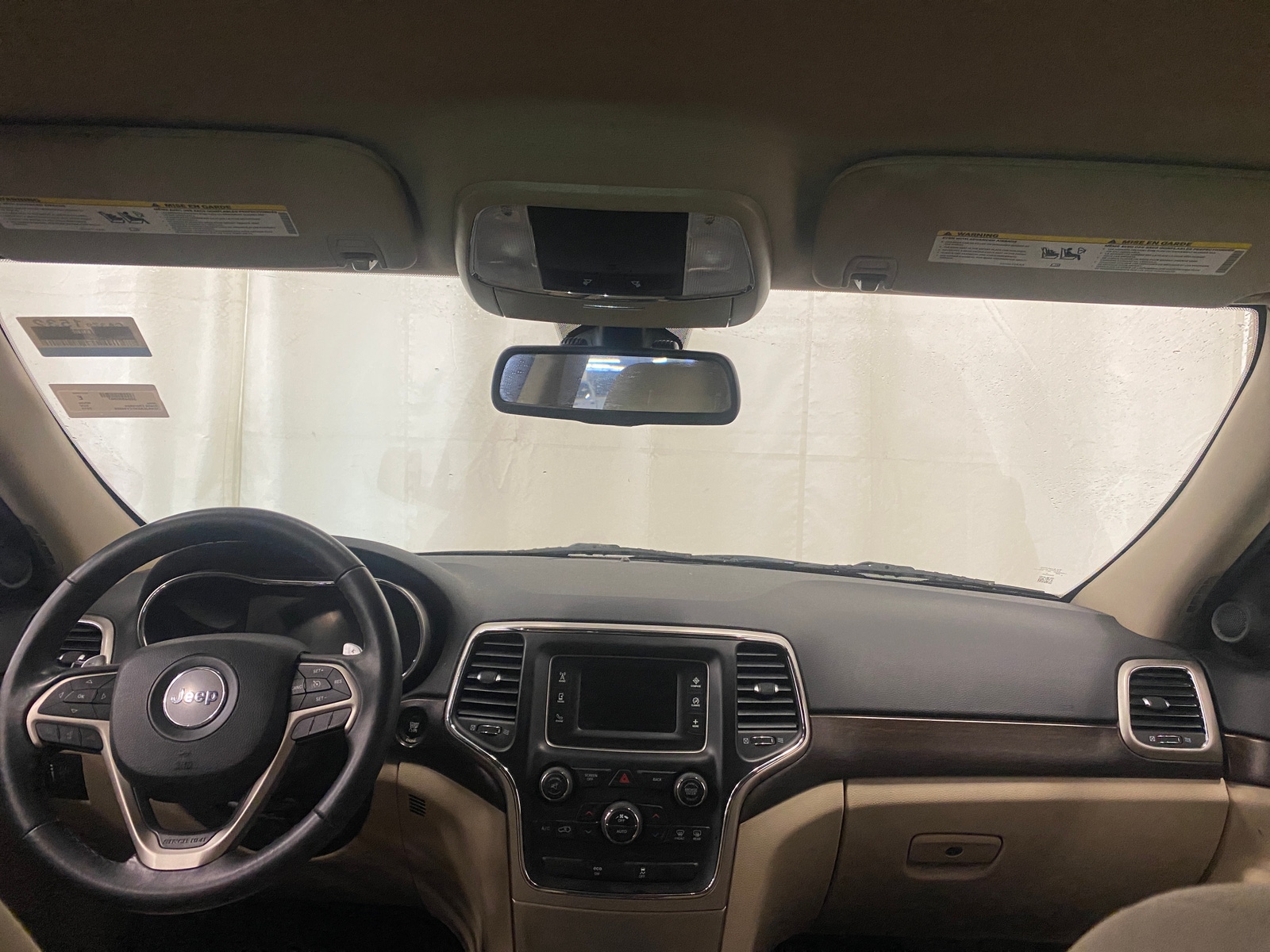 Thumbnail: 2015 Jeep Grand Cherokee - 3