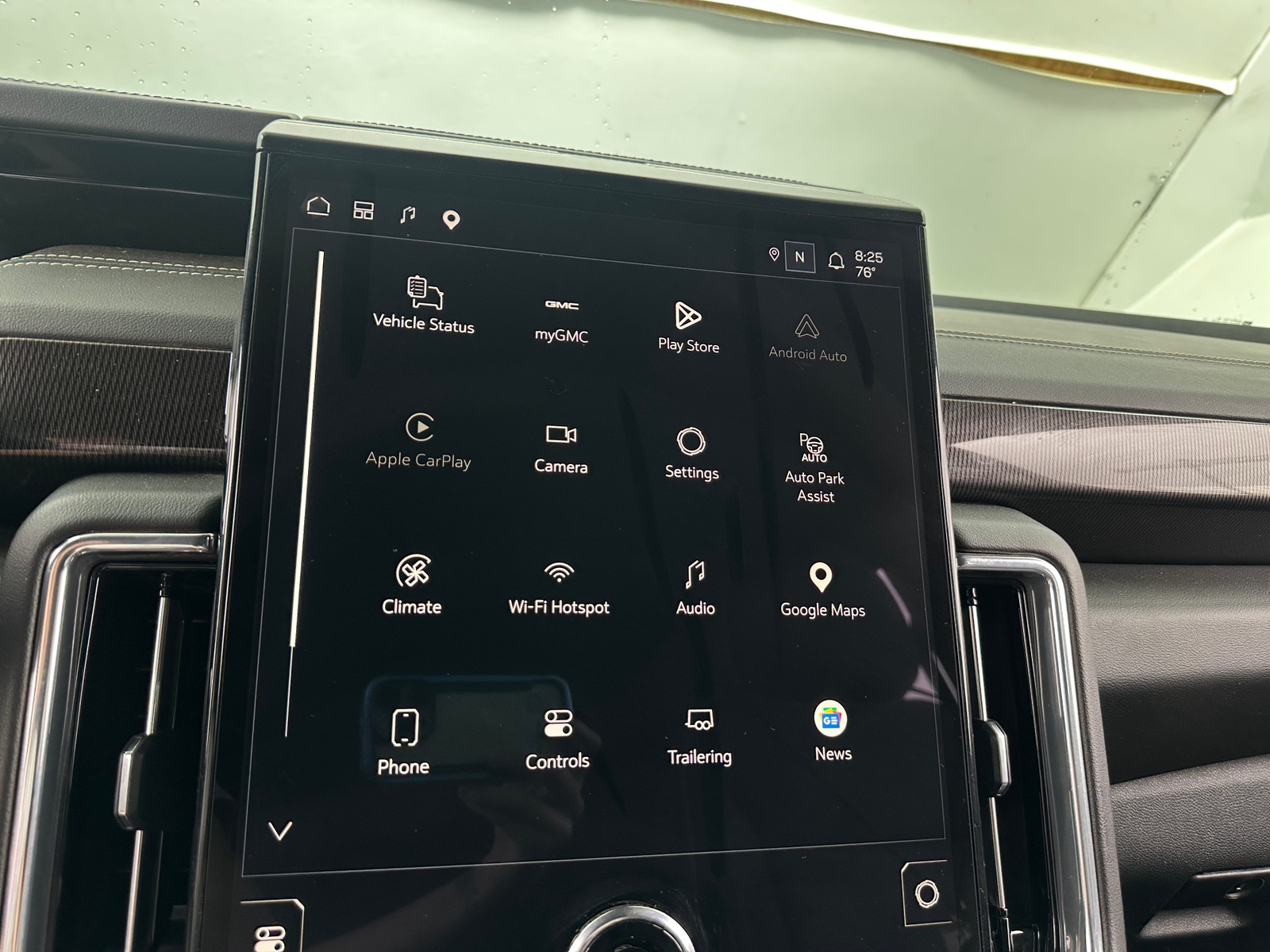 Thumbnail: 2025 GMC Yukon - 3