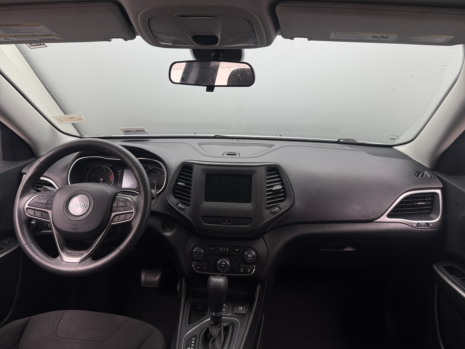 Thumbnail: 2020 Jeep Cherokee - 3