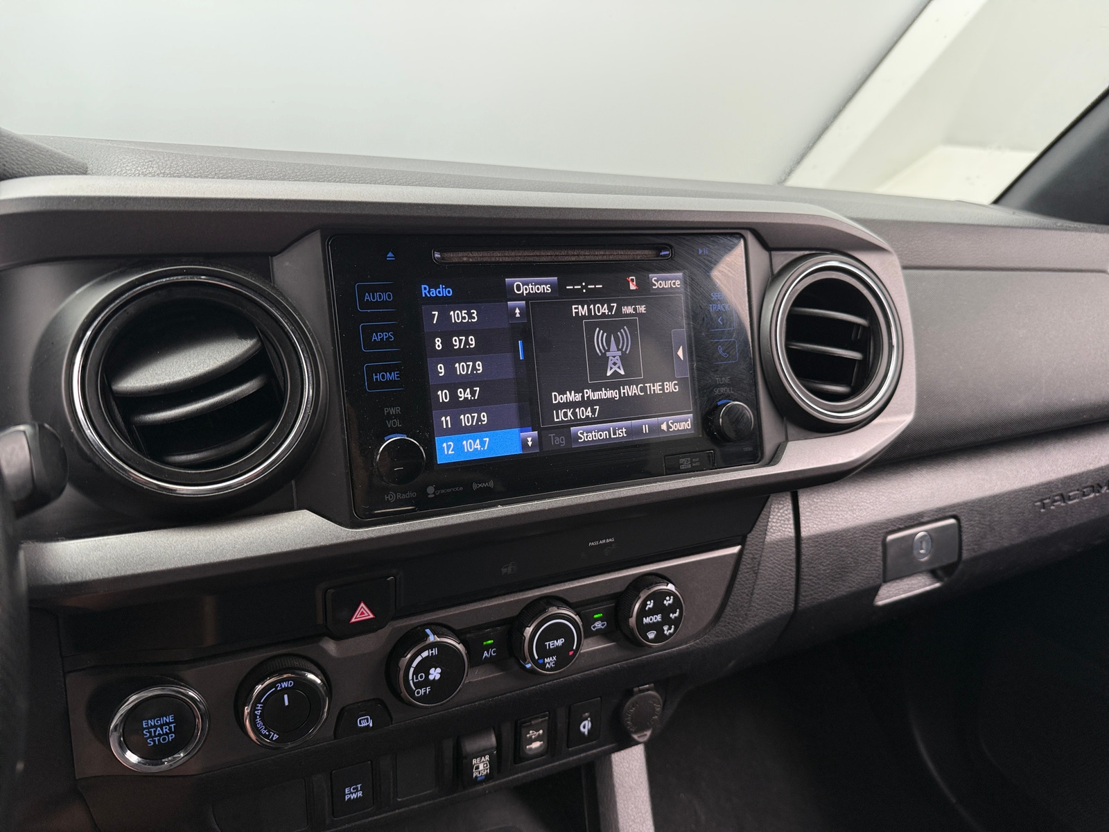 Thumbnail: 2019 Toyota Tacoma - 4