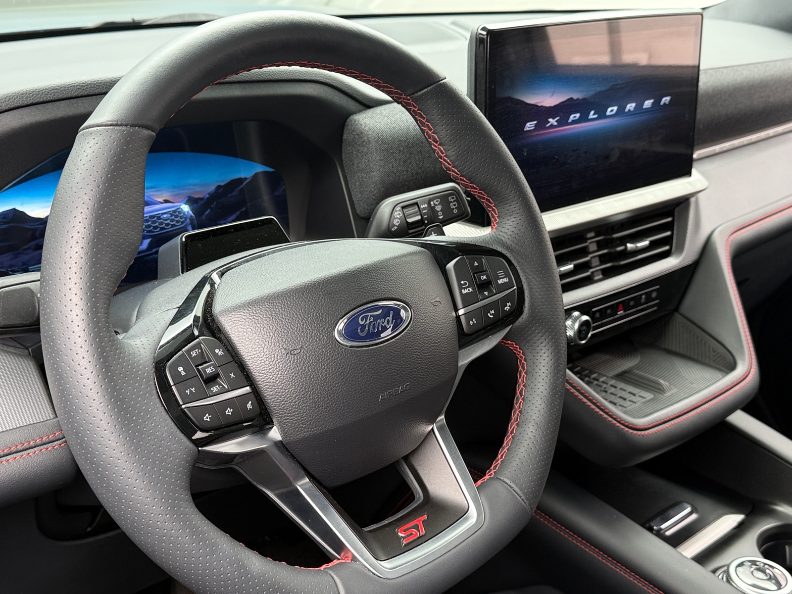 Thumbnail: 2025 Ford Explorer - 4