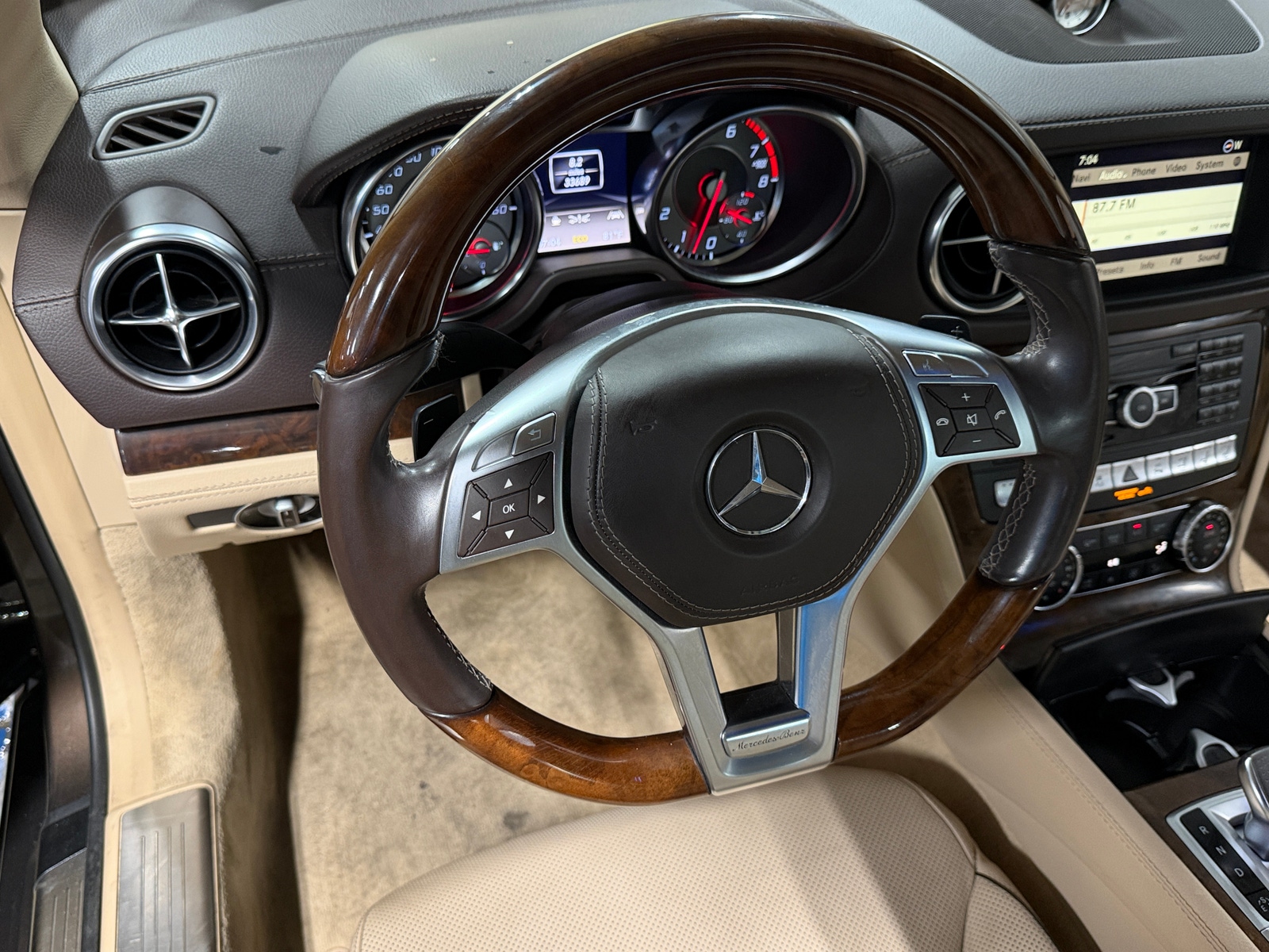 Thumbnail: 2013 Mercedes-Benz SL-Class - 4