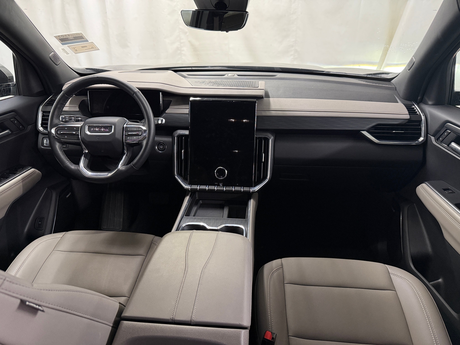 Thumbnail: 2026 GMC Acadia - 2