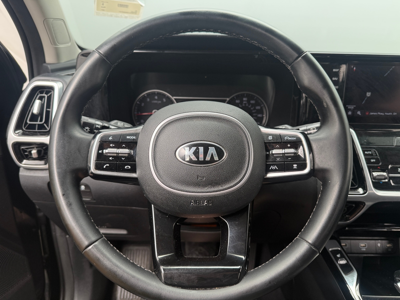 Thumbnail: 2021 Kia Sorento - 4