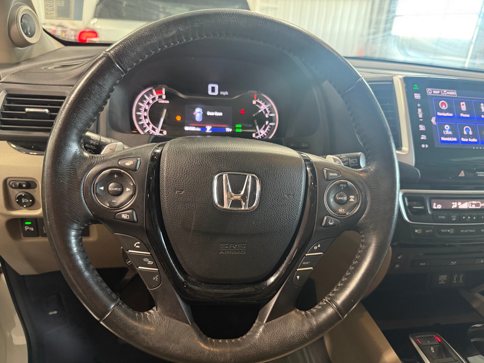Thumbnail: 2016 Honda Pilot - 4