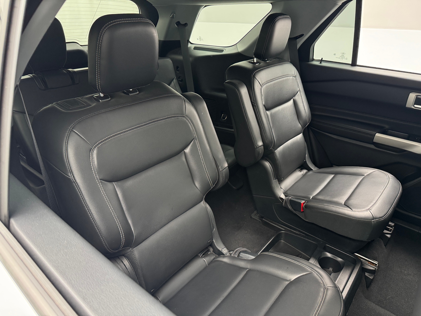 Thumbnail: 2021 Ford Explorer - 5