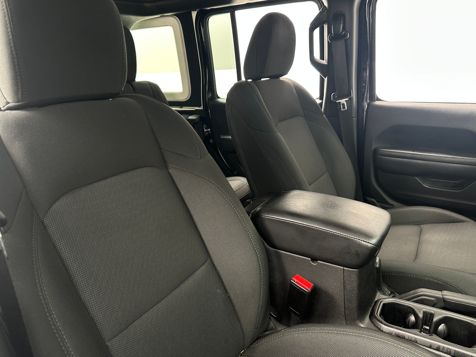 Thumbnail: 2022 Jeep Wrangler - 2