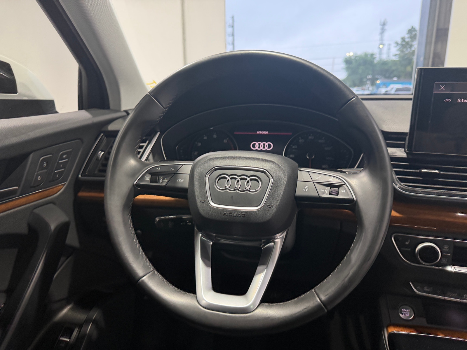 Thumbnail: 2023 Audi Q5 - 4